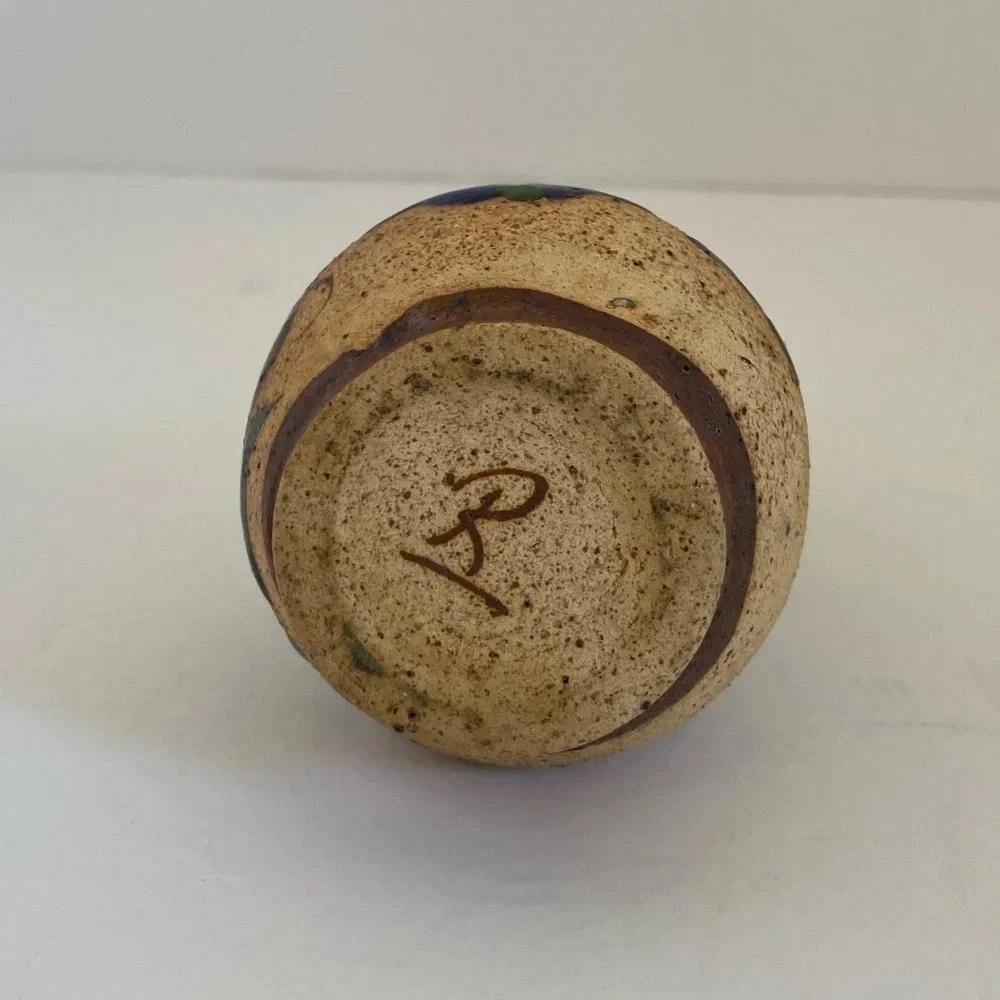 ❤️ Small ceramic Vase with flower design